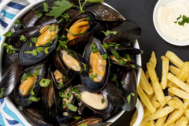 Les jeudis Moules Frites à volonté au restaurant Le Méditerranée à Perpignan