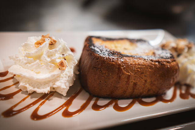 BRASSERIE DESSERT MAISON LE MEDITERRANEE PERPIGNAN - BRIOCHE PERDUE CARAMEL BEURRE Salé