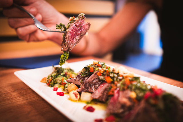 RESTAURANT TERRE MER BRASSERIE LE MEDITERRANEE PERPIGNAN - BEOUF EN TATAKI
